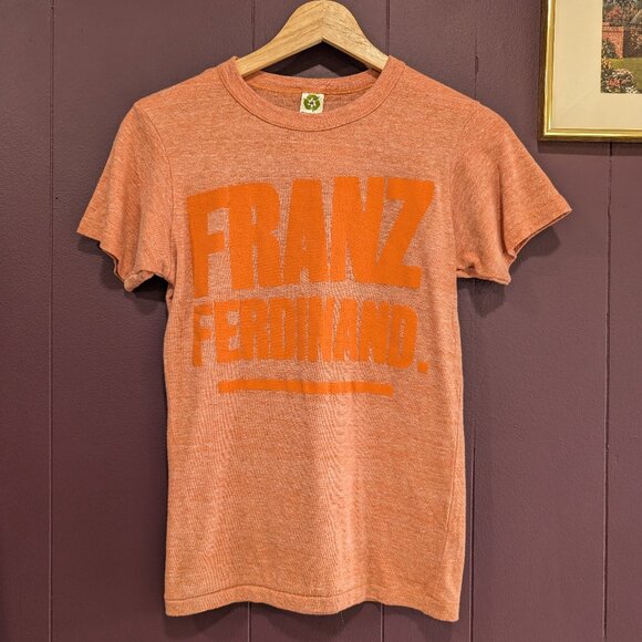 Y2K Franz Ferdinand Indie Rock Band Orange Tee XS Alternative Earth T-shirt 2000 - Picture 1 of 3
